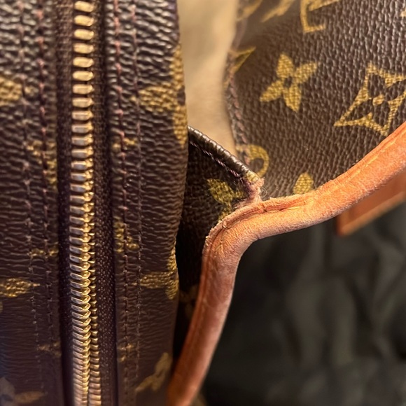 AUTHENTIC Louis Vuitton Rivoli briefcase Monogram, lock keys, luggage tag - Picture 10 of 17